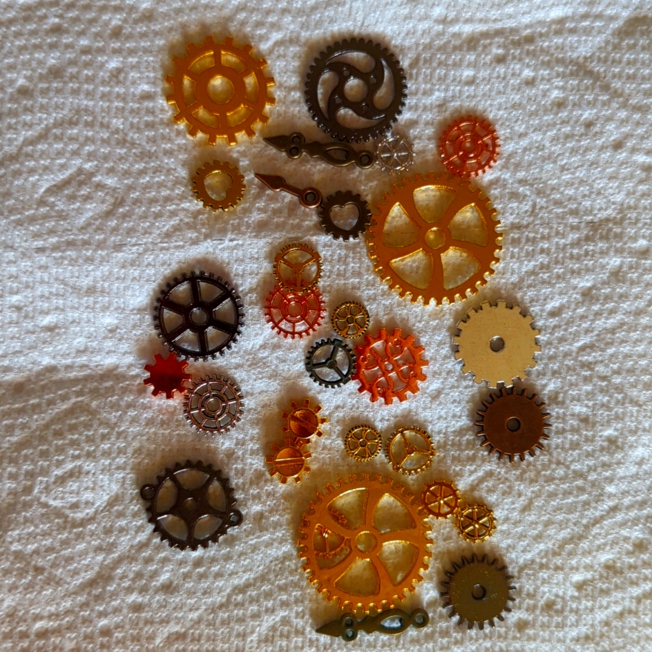 30 Beautiful Steampunk Charms Brand New